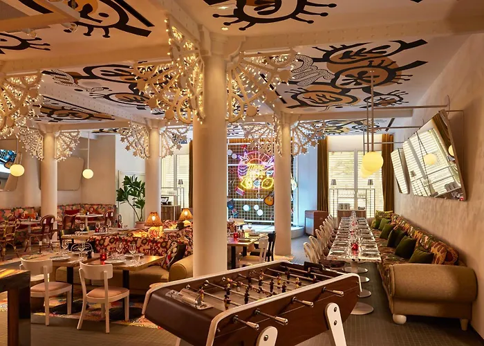 Hotel Mama Shelter 4*