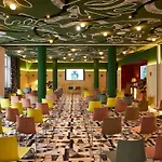 Hotel Mama Shelter 4*