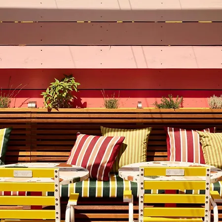 Hotel Mama Shelter 4*