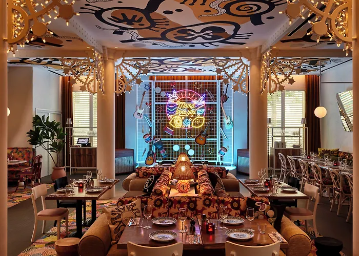 ホテル Mama Shelter 4*