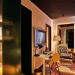 Hotel Mama Shelter 4*