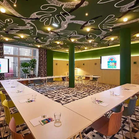 Hotel Mama Shelter